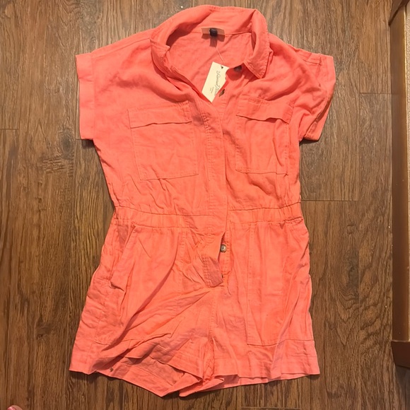Universal Thread Coral Romper - Picture 1 of 1